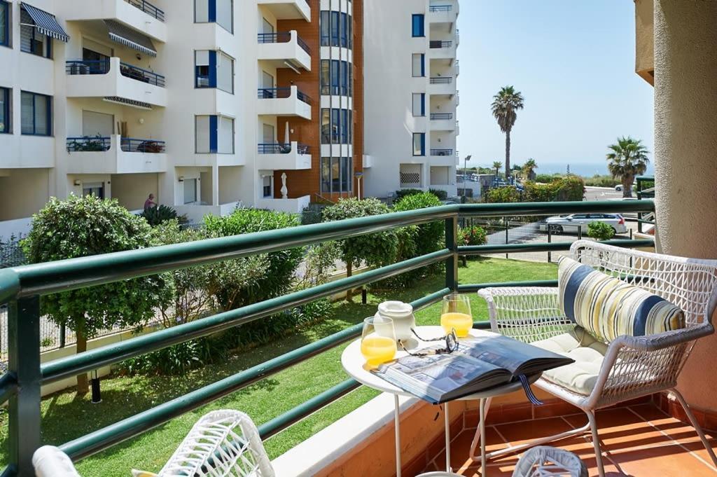 Oceanario 2 Bedroom Apartment - Sea View And Pool Cascais Eksteriør billede